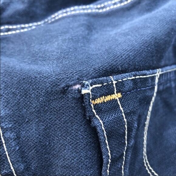 Levi’s Silver Tab Distressed High Waist Cut Off Jean Shorts Sz 31 - Picture 6 of 7